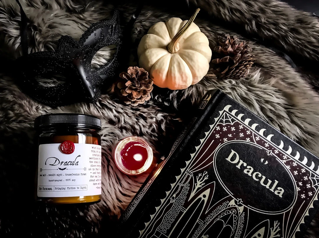 Get Fictional Gift Ideas Dracula - Candle 5 Get Fictional Gift Ideas Dracula - Candle