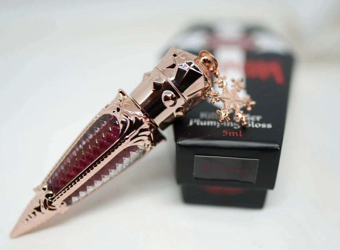 Bloody Blush Krampus - Venom Plumping Gloss Gift Ideas 3 Bloody Blush Krampus - Venom Plumping Gloss Gift Ideas