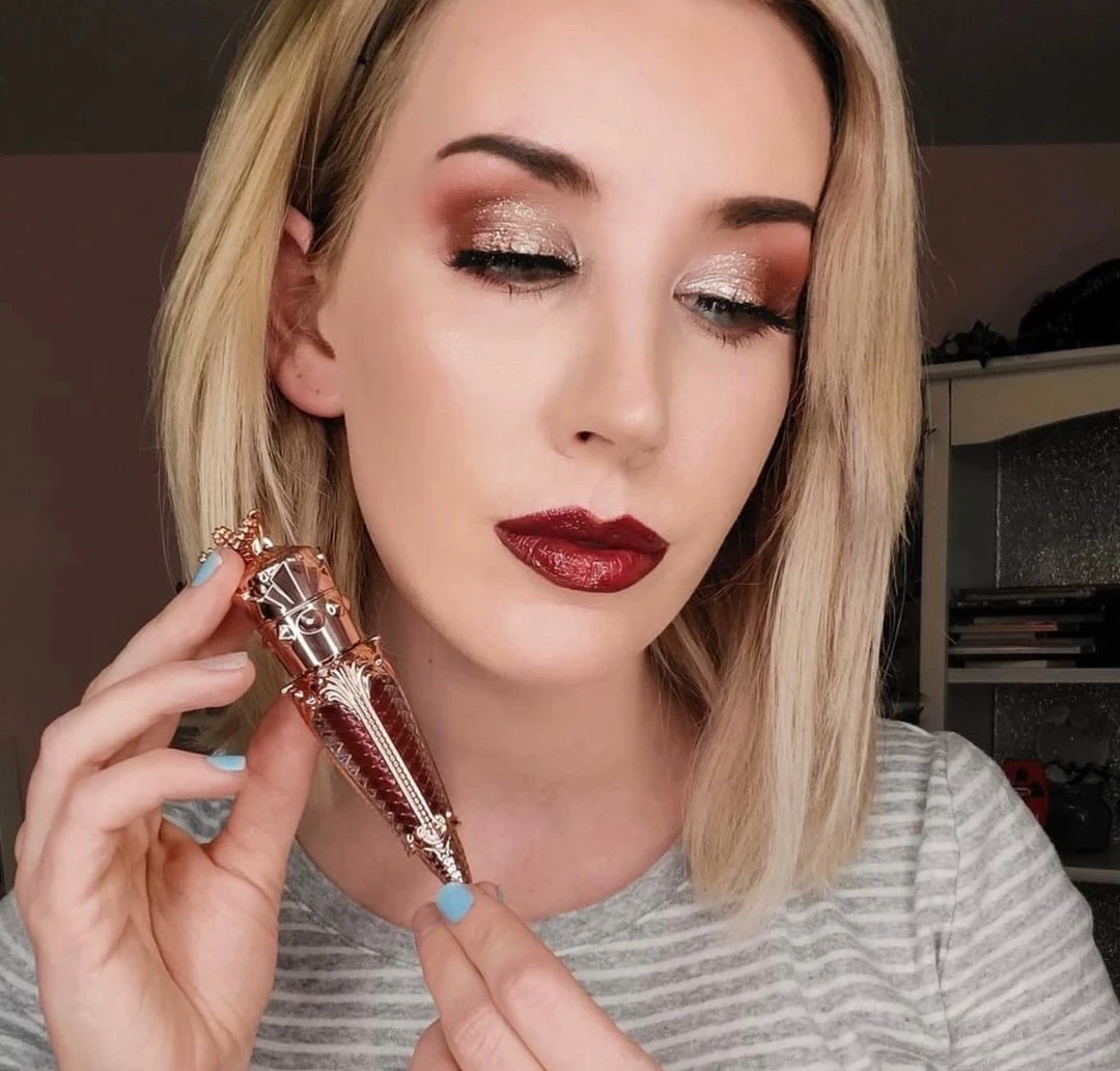 Bloody Blush Krampus - Venom Plumping Gloss Gift Ideas 4 Bloody Blush Krampus - Venom Plumping Gloss Gift Ideas